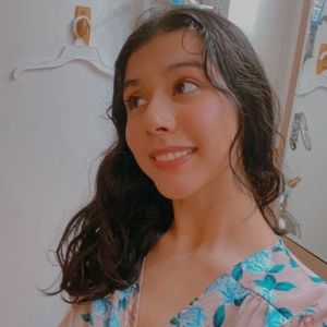 Meet your Posher, Iris